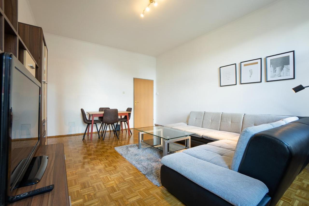 Two Bedrooms Family Nice Apartment 비엔나 외부 사진