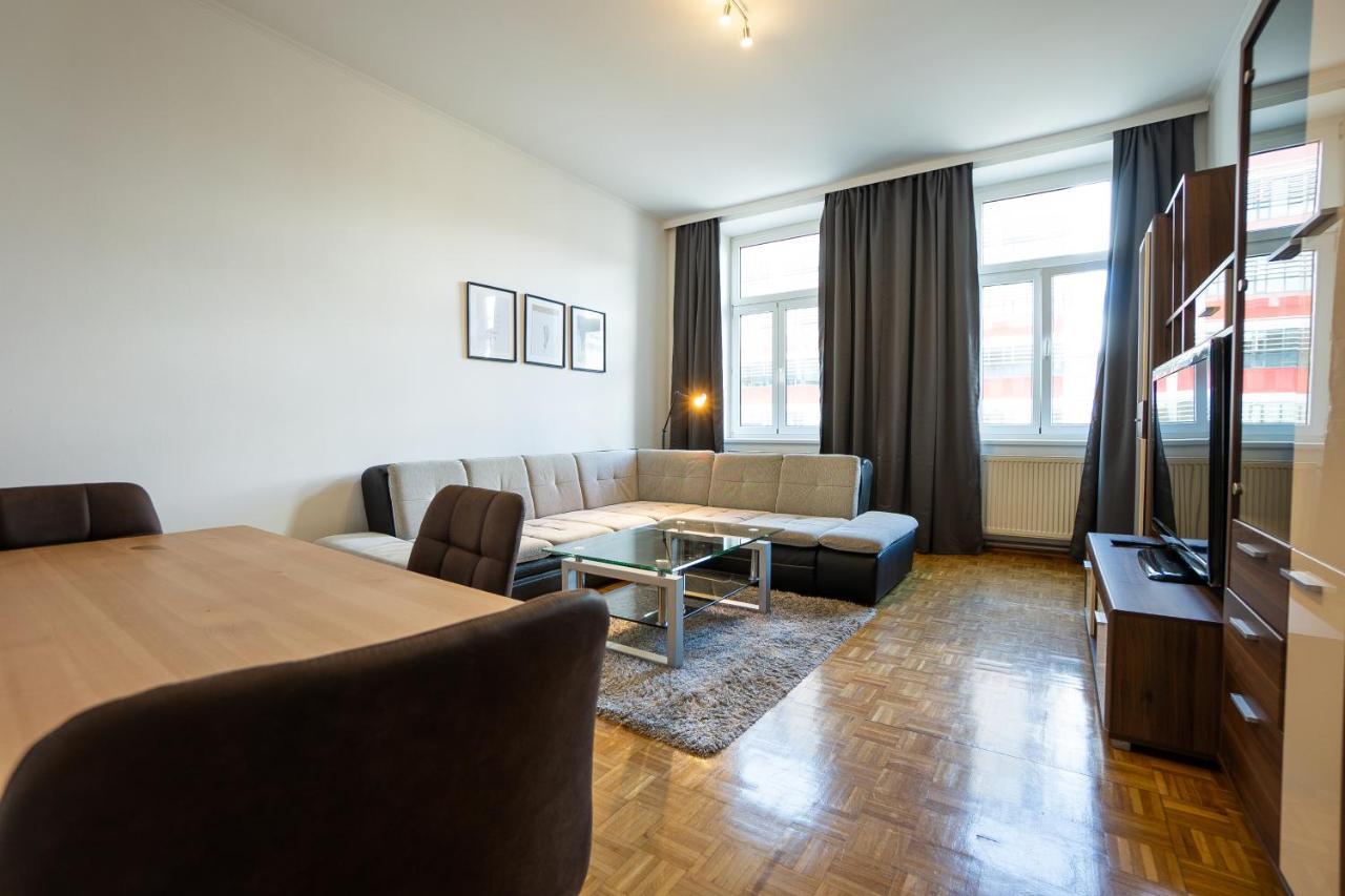 Two Bedrooms Family Nice Apartment 비엔나 외부 사진
